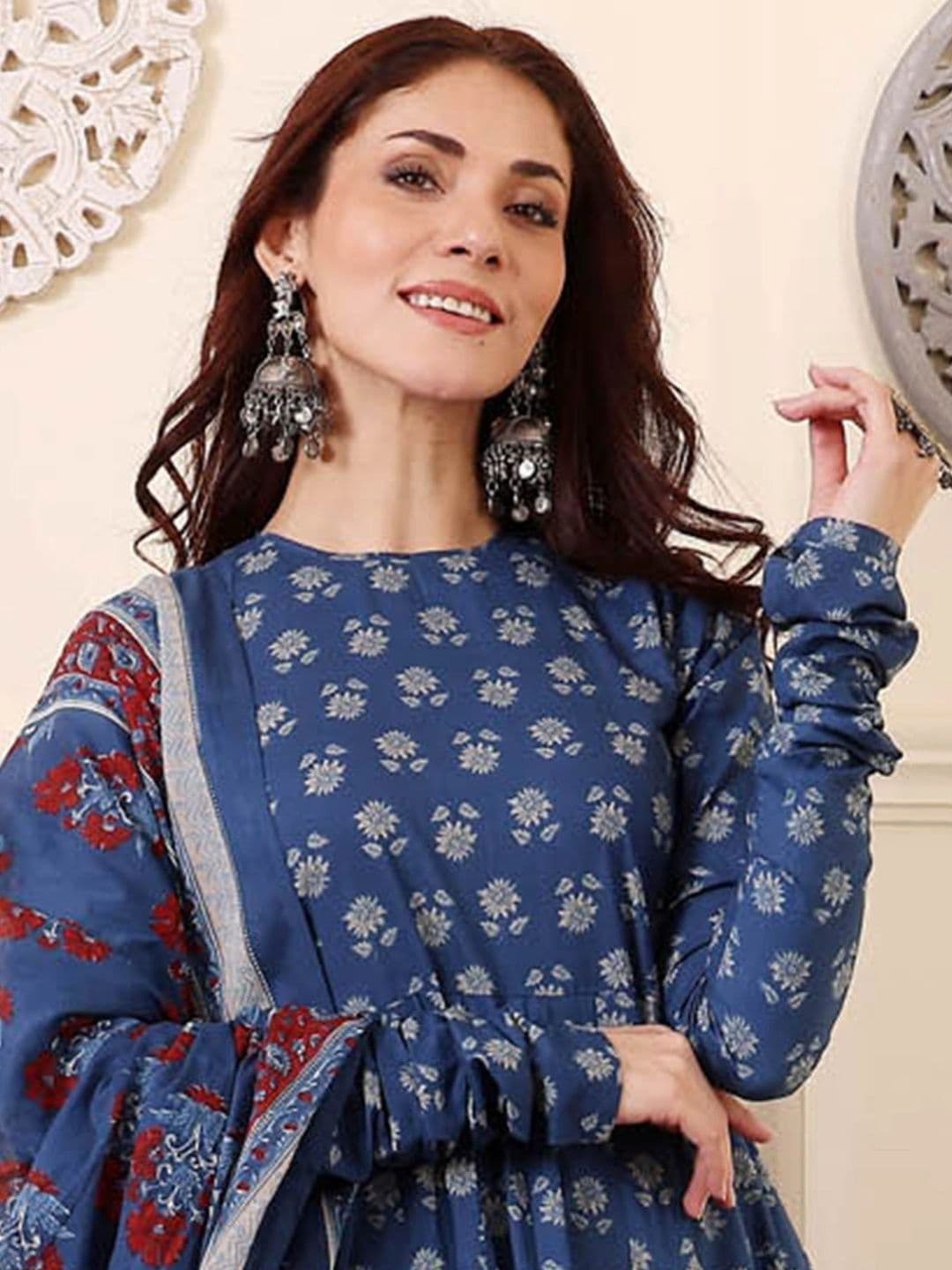 Mogra Designs Women Ethnic Motifs Printed Regular Kurta with Trousers & With Dupatta thumbnail 5