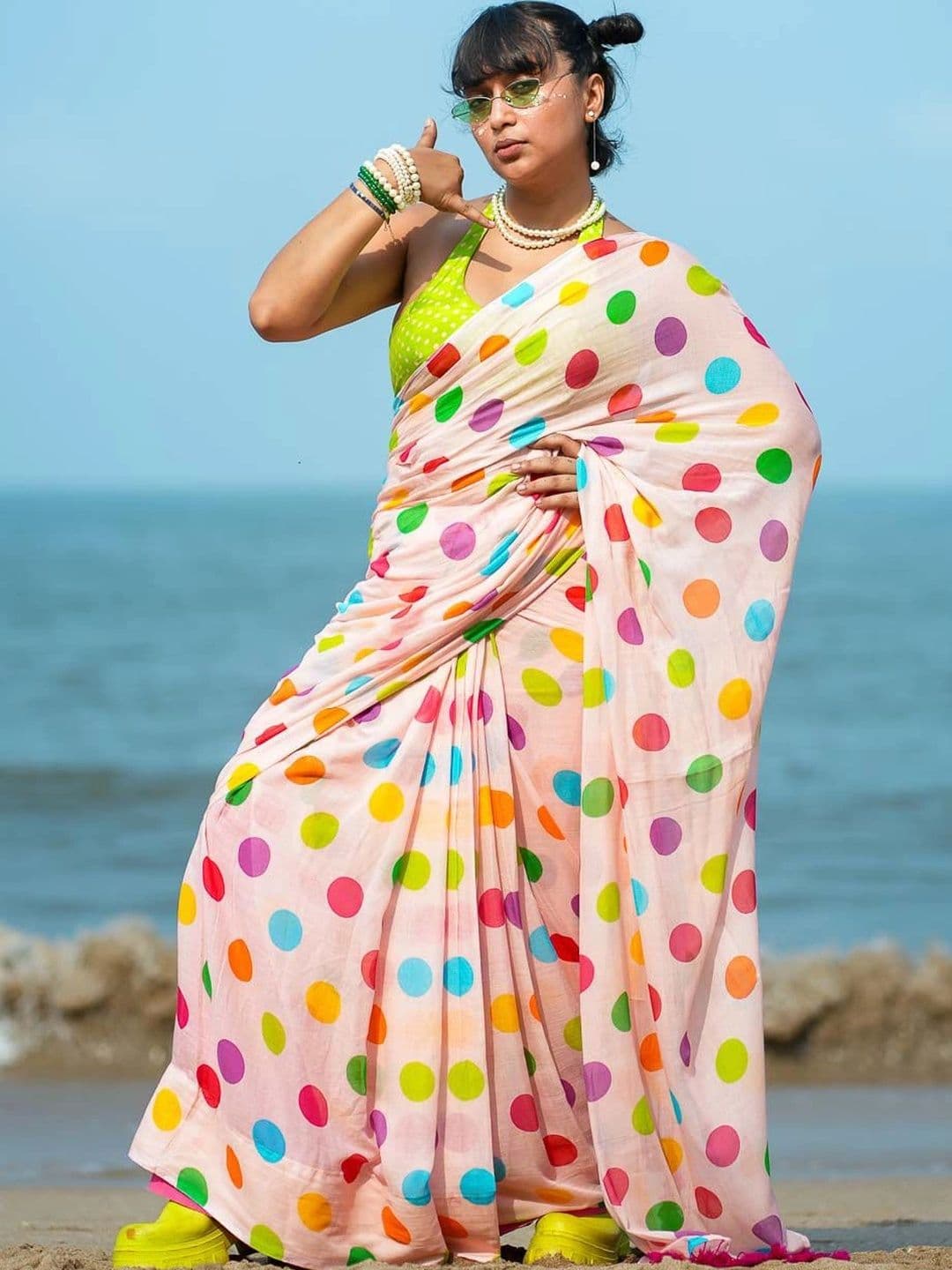 HERE&NOW Polka Dot Silk Blend Kanjeevaram Saree thumbnail 4
