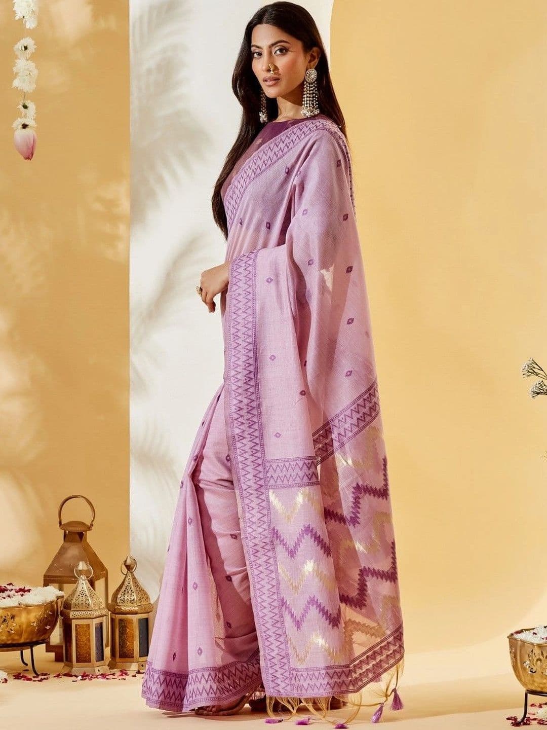 kasee Woven Design Silk Blend Designer Saree thumbnail 3