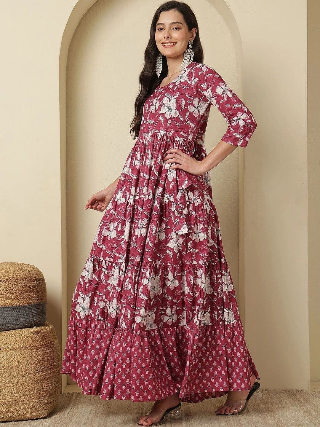 Sangria Women Floral Printed Floral Anarkali Kurta thumbnail 4