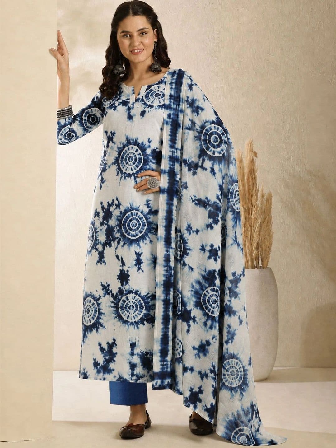 Sangria Women Dyed Regular Kurta with Trousers & With Dupatta - view 1