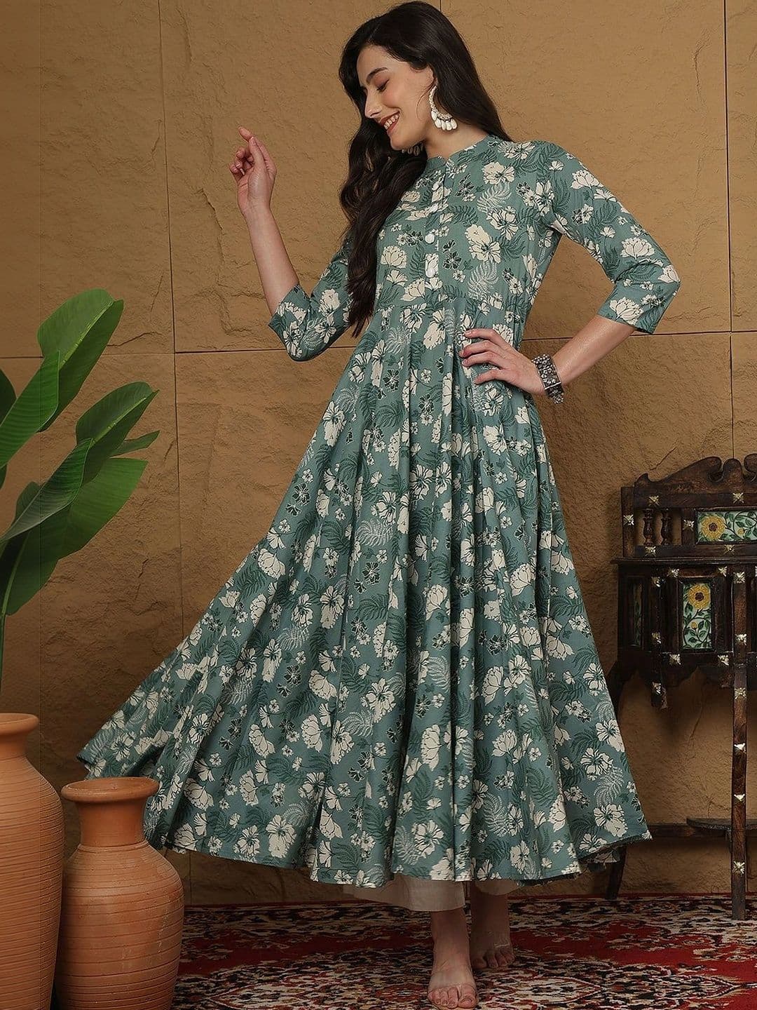 Sangria Women Floral Printed Floral Anarkali Kurta thumbnail 7