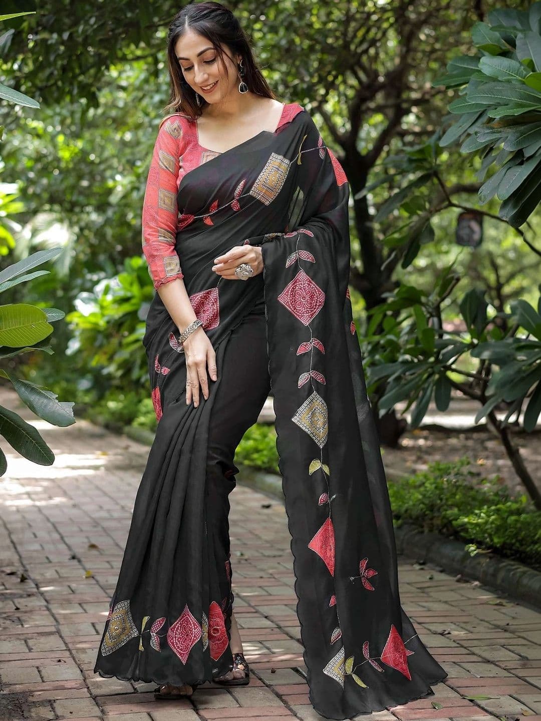 KALINI Silk Blend Kanjeevaram Saree thumbnail 5