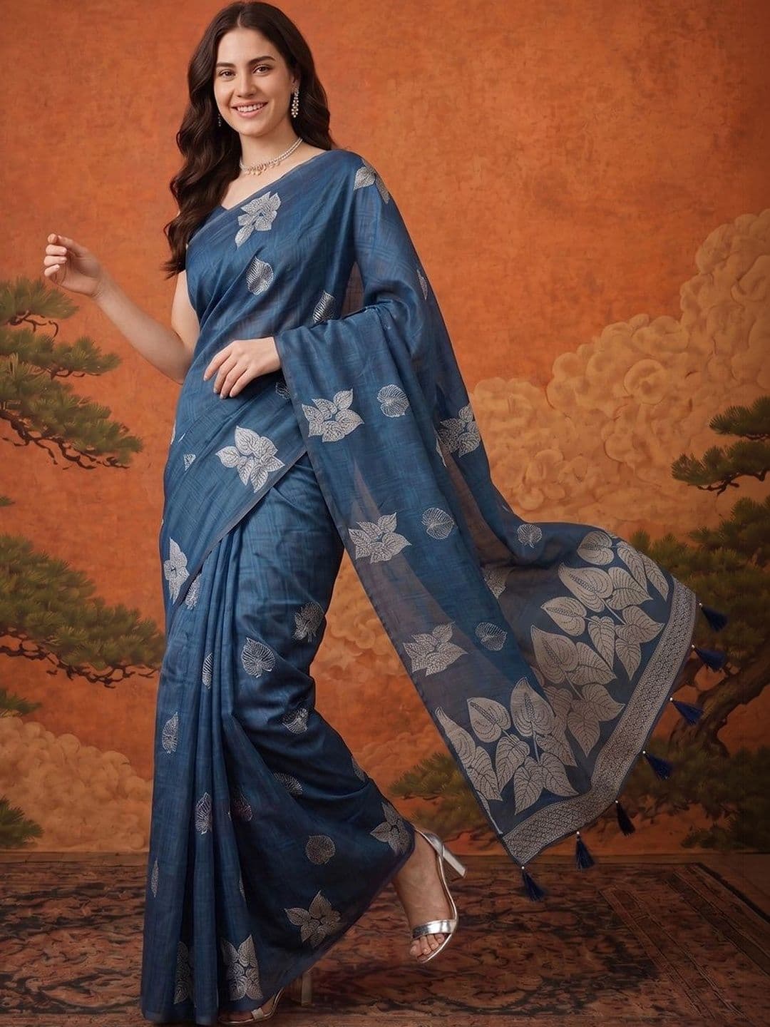 Suha Floral Silk Cotton Saree thumbnail 5