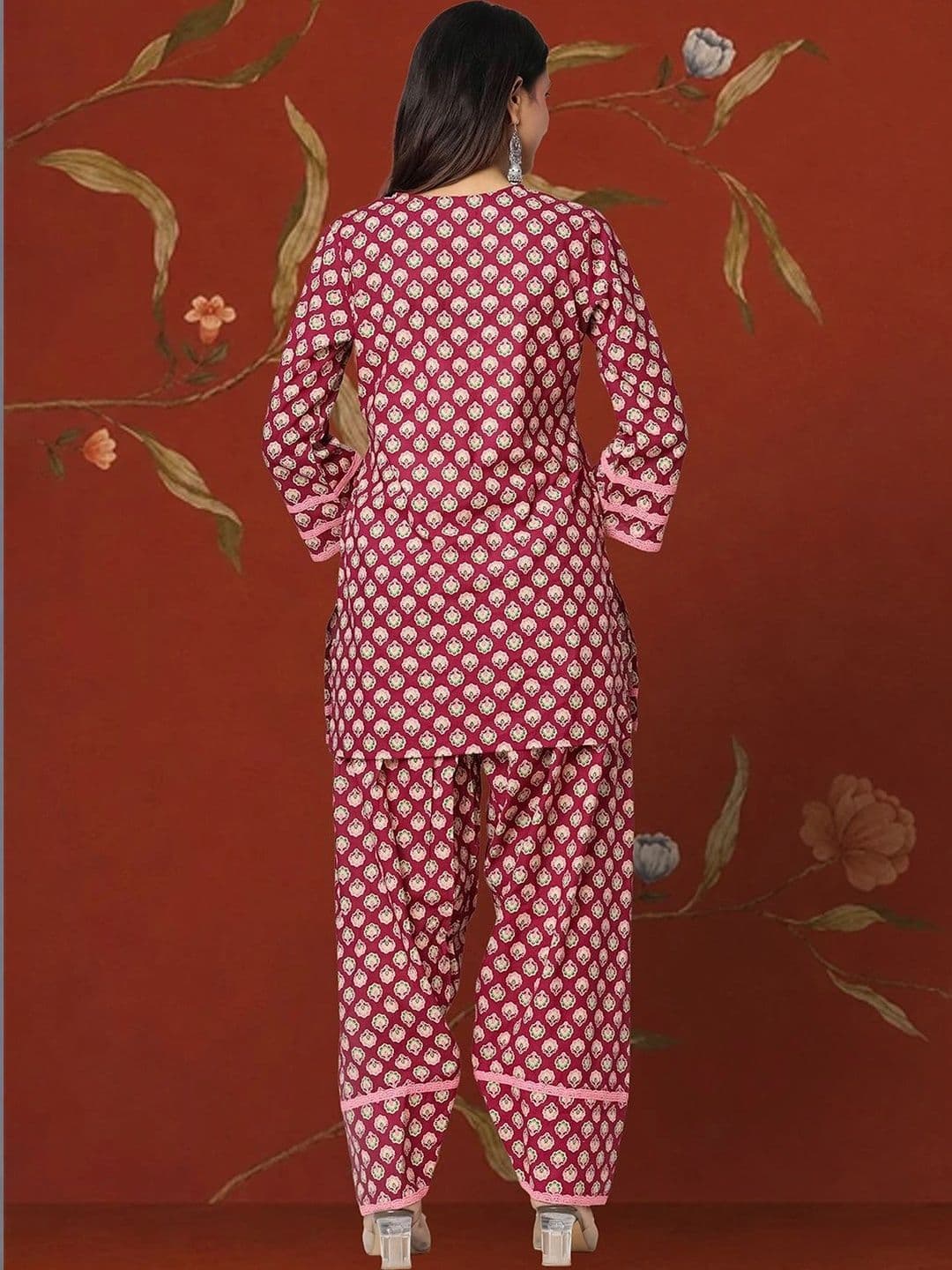 Sangria Women Ethnic Motifs Printed Regular Pure Cotton Kurta with Patiala & With Dupatta thumbnail 5