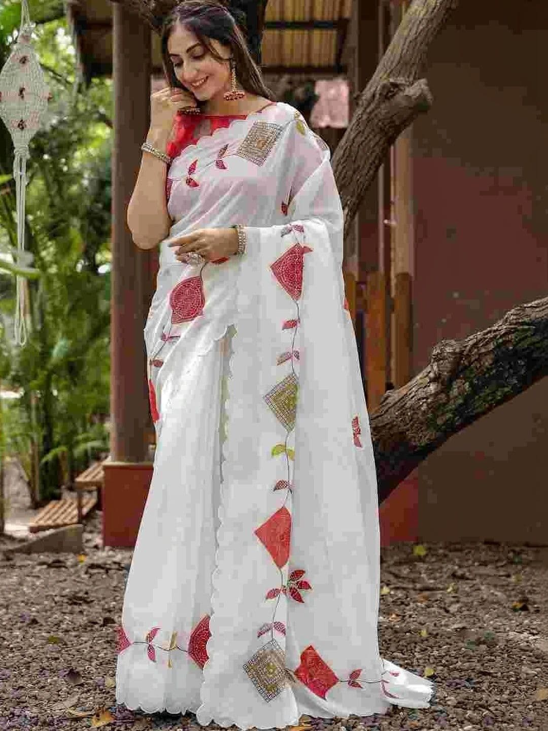 HERE&NOW Embroidered Silk Blend Kanjeevaram Saree - view 1