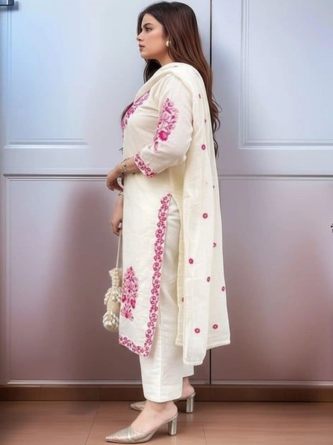 UDBHAV EXPORT Women Ethnic Motifs Embroidered Thread Work Kurta & Trousers & Dupatta thumbnail 4