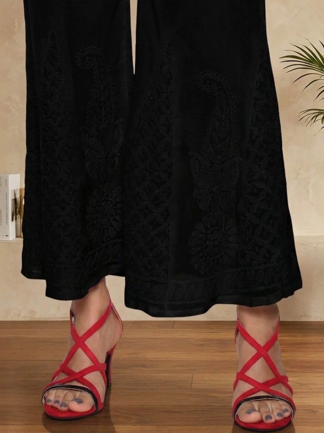 HERE&NOW Women's Black Ethnic Motifs Embroidered Wide-Leg Fit Palazzos thumbnail 3