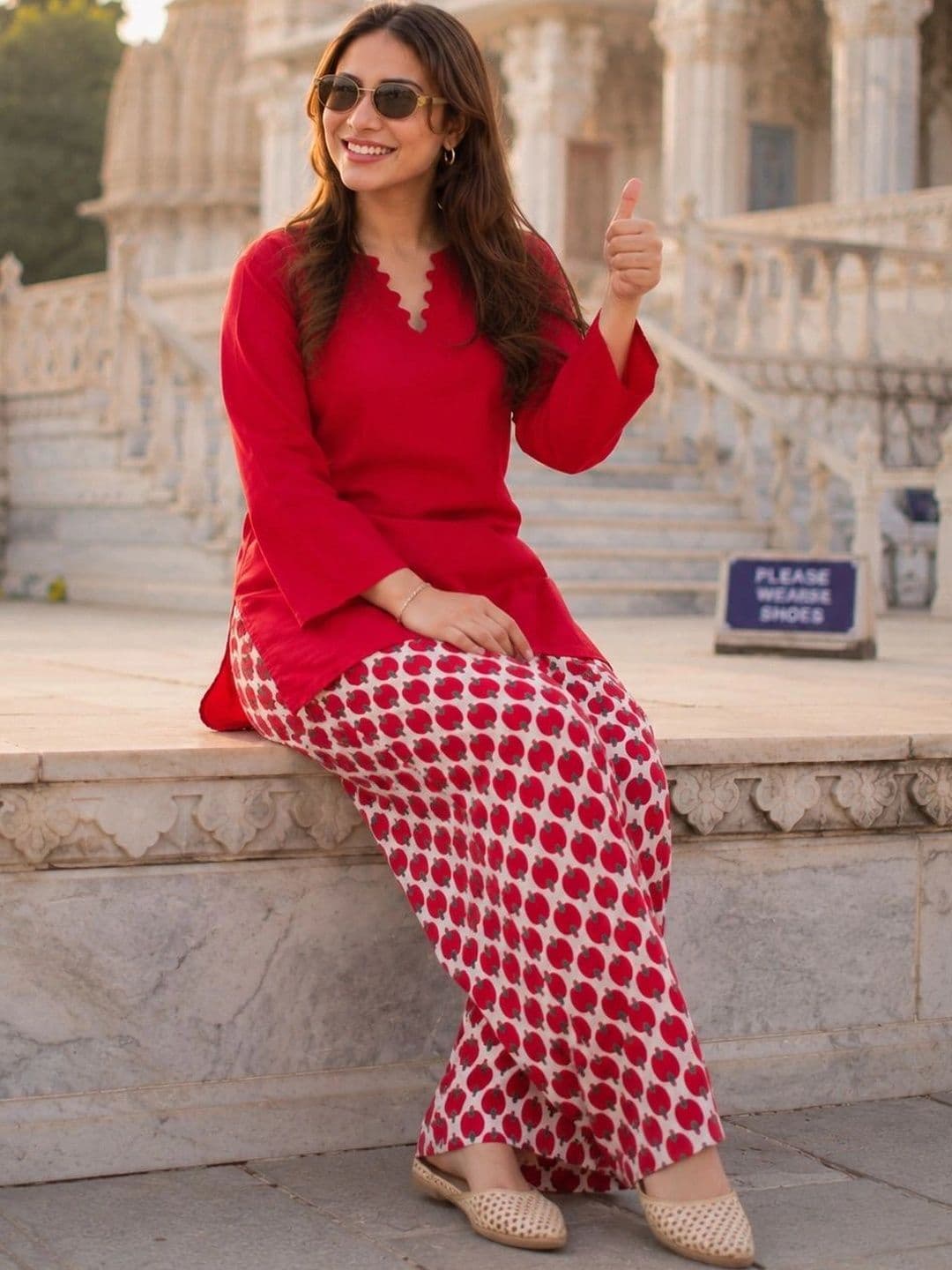 Anouk Women Ethnic Motifs Regular Kurta with Palazzos thumbnail 2
