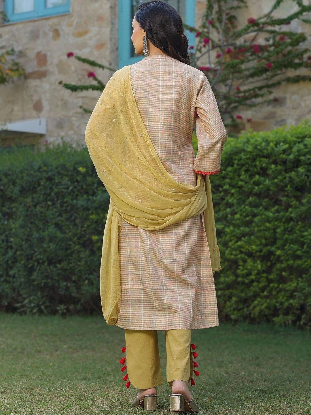 Stylet Women Work Pure Cotton Kurta with Trousers & With Dupatta thumbnail 4