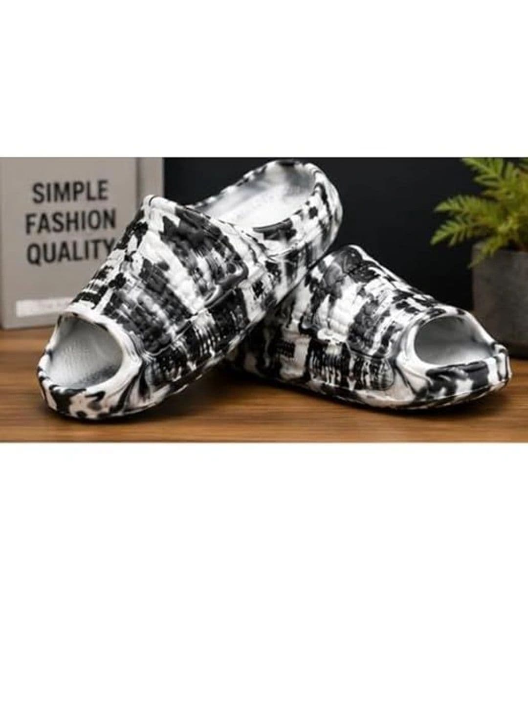 SHOP 24 CARE Men Printed Rubber Sliders thumbnail 2