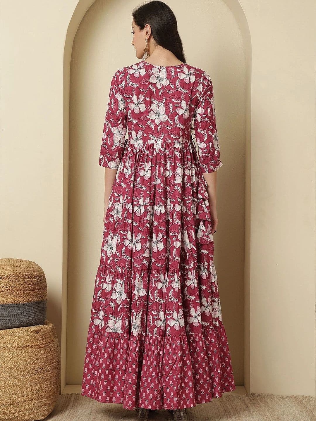 Sangria Women Floral Printed Floral Anarkali Kurta thumbnail 5
