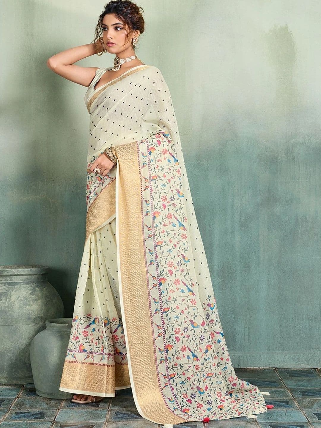 Nayanthara Trends Linen Blend Designer Saree thumbnail 3