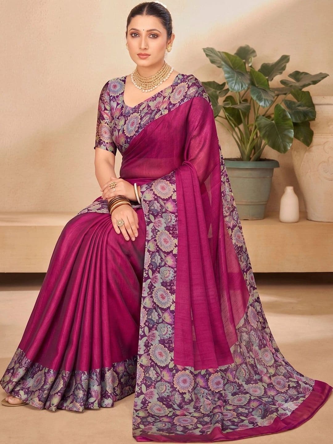 Vipul Floral Pure Chiffon Designer Saree thumbnail 5