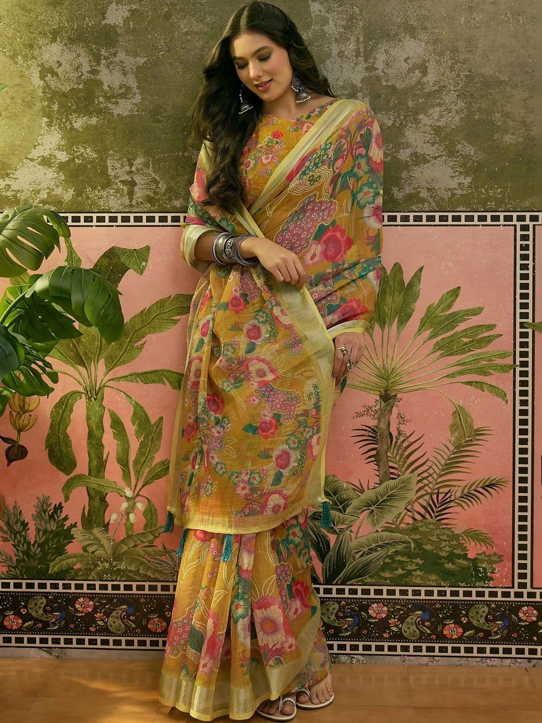 Suha Floral Saree thumbnail 5