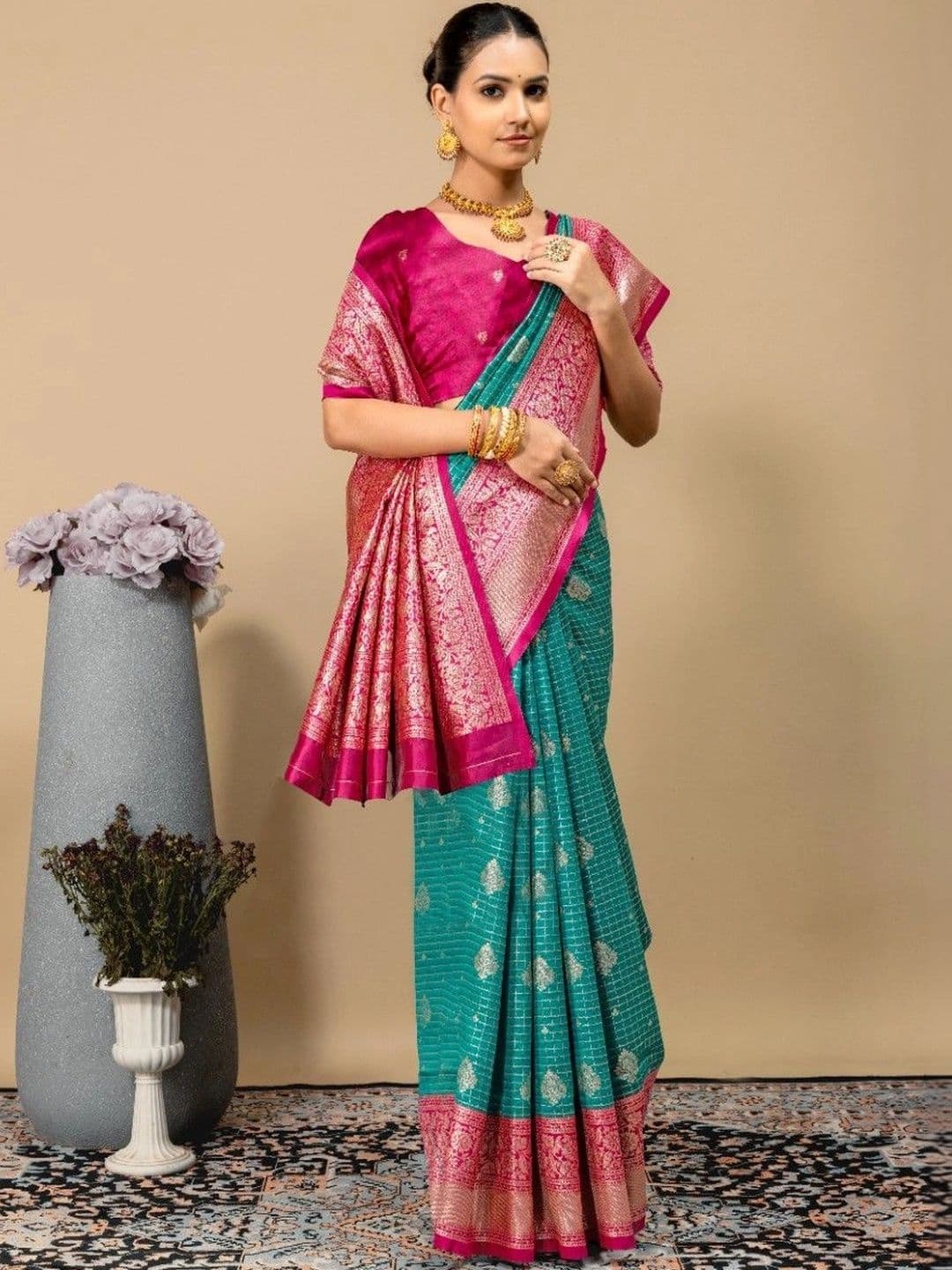 SILKARA CREATION Women Design Zari Silk Blend Banarasi Saree thumbnail 2