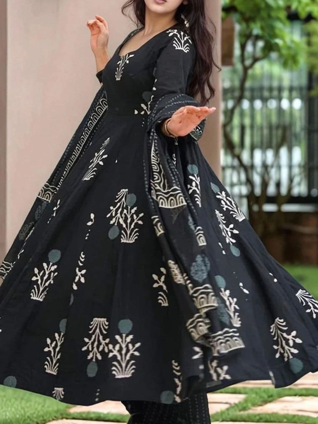 Mogra Designs Women Ethnic Motifs Printed Regular Kurta with Trousers & With Dupatta thumbnail 5