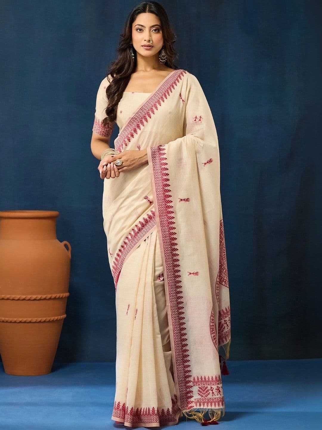 kasee Ethnic Motifs Embroidered Pure Cotton Designer Saree thumbnail 4