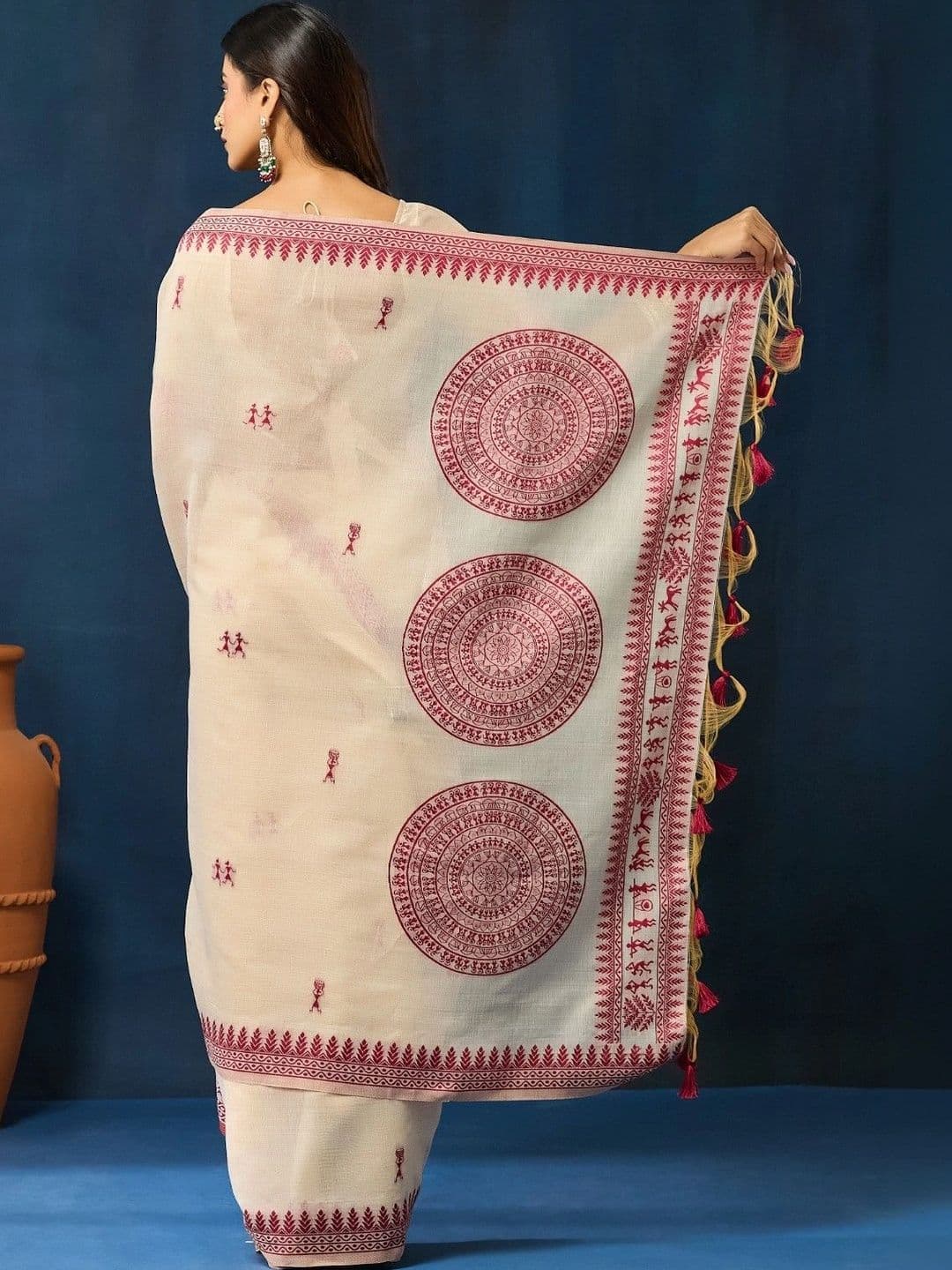 kasee Ethnic Motifs Embroidered Pure Cotton Designer Saree thumbnail 6