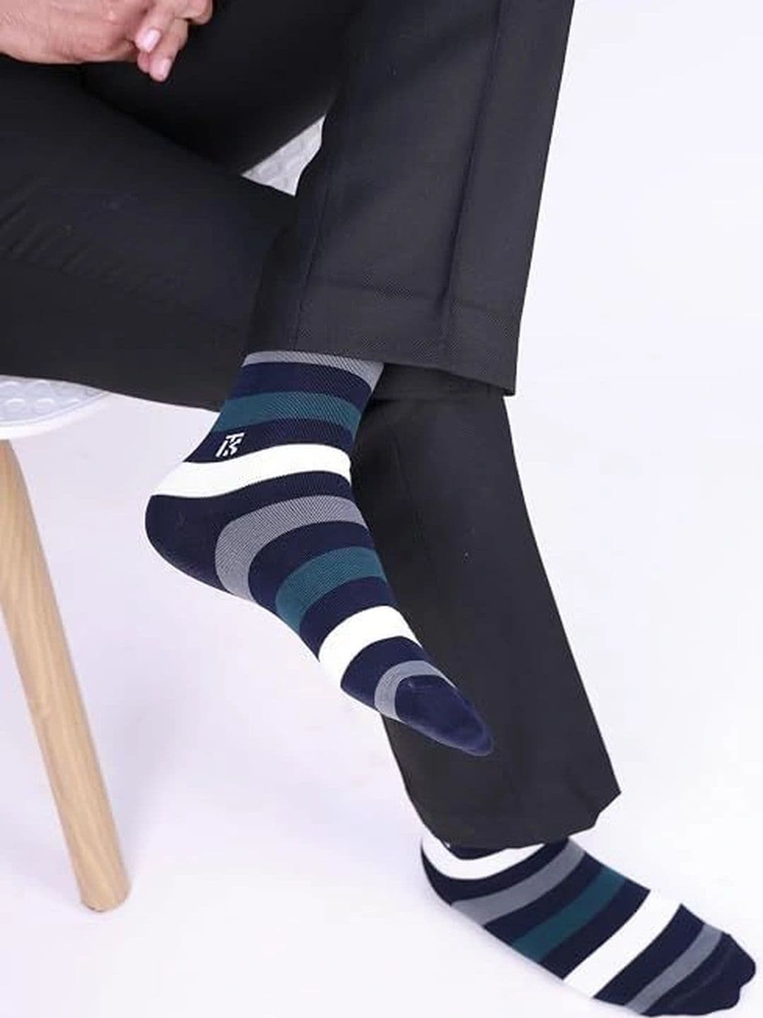 Kikitoes Men Pack of 3 Bamboo Crew Socks Striped Ribbed Soft Breathable thumbnail 4
