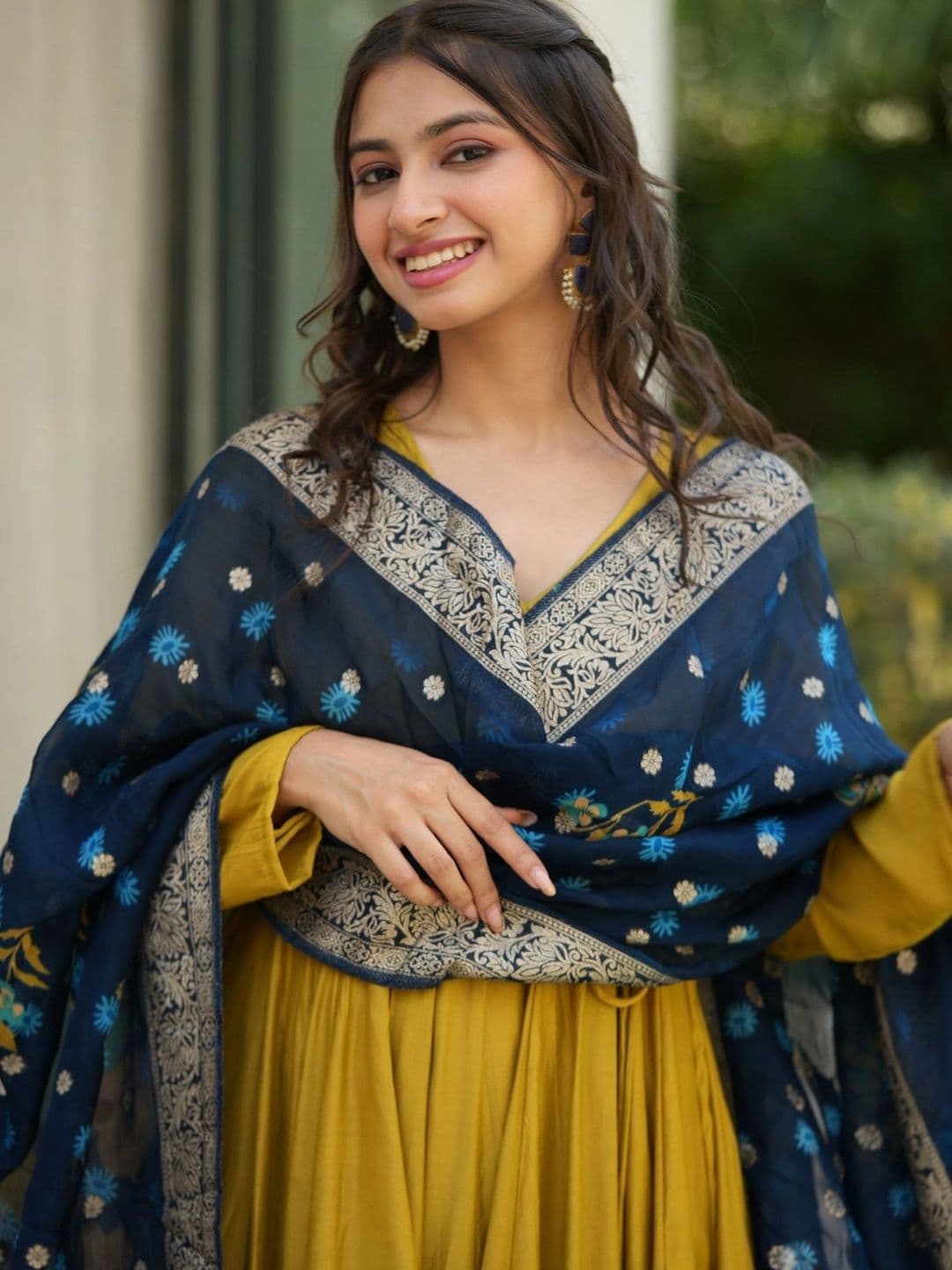 Anouk Women Floral Angrakha Kurta with Palazzos & With Dupatta thumbnail 5