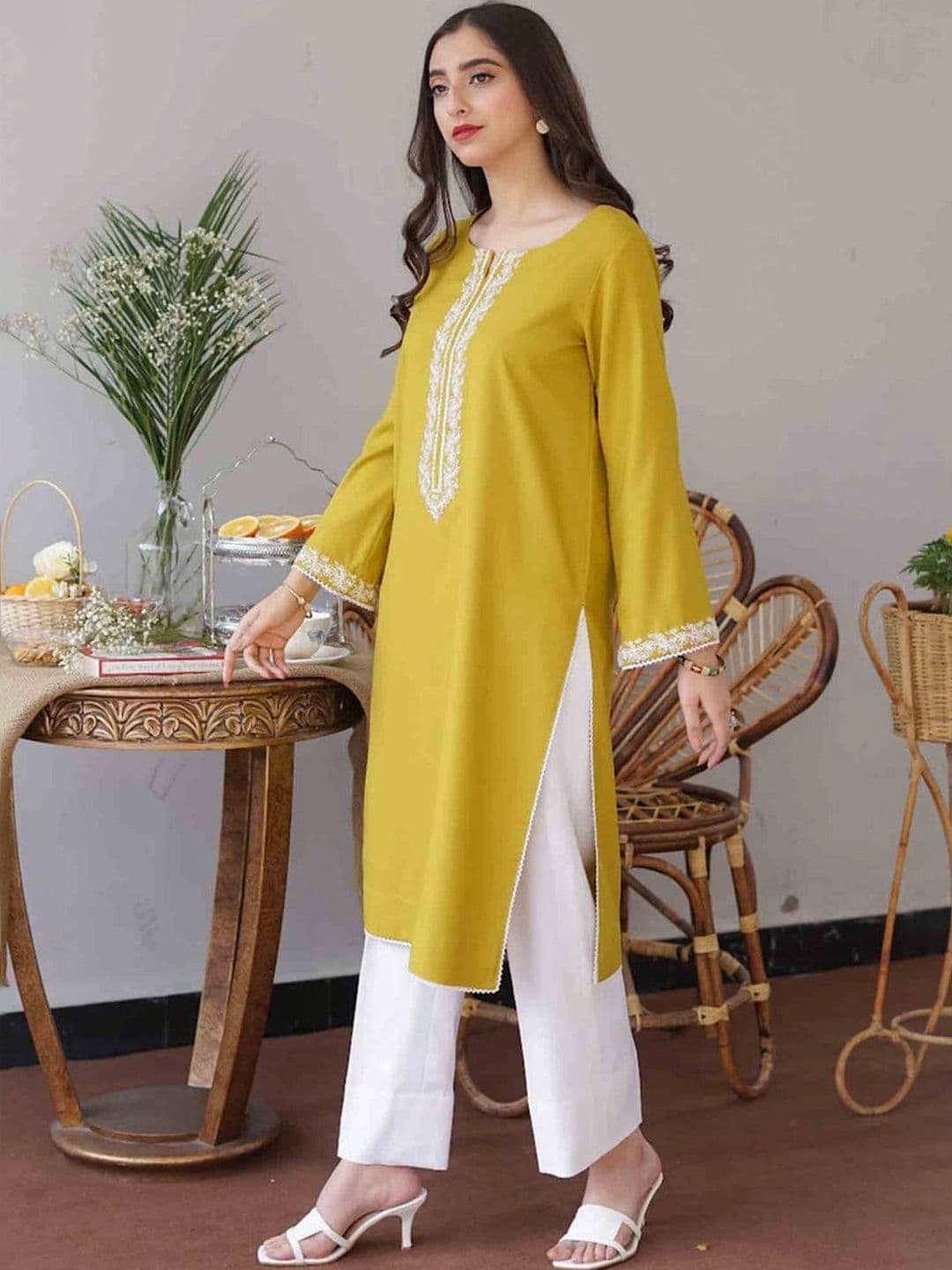 Anouk Women Ethnic Motifs Embroidered Regular Thread Work Kurta with Palazzos & Dupatta thumbnail 2