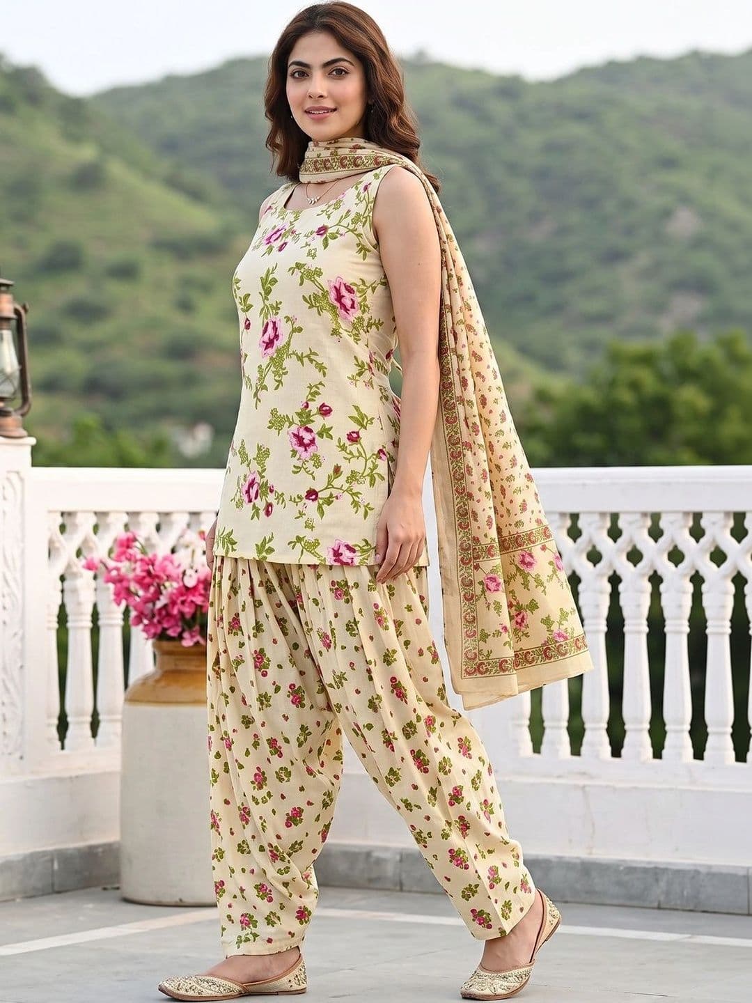 KALINI Women Floral Printed Regular Pure Cotton Kurta with Patiala & Dupatta thumbnail 3