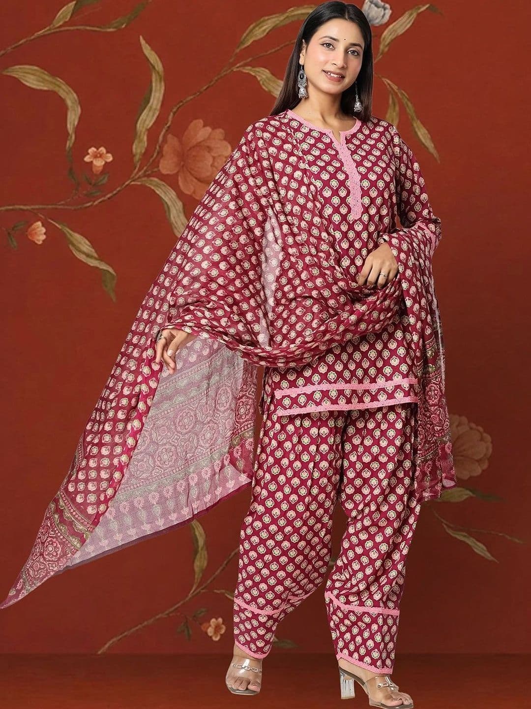 Sangria Women Ethnic Motifs Printed Regular Pure Cotton Kurta with Patiala & With Dupatta thumbnail 3
