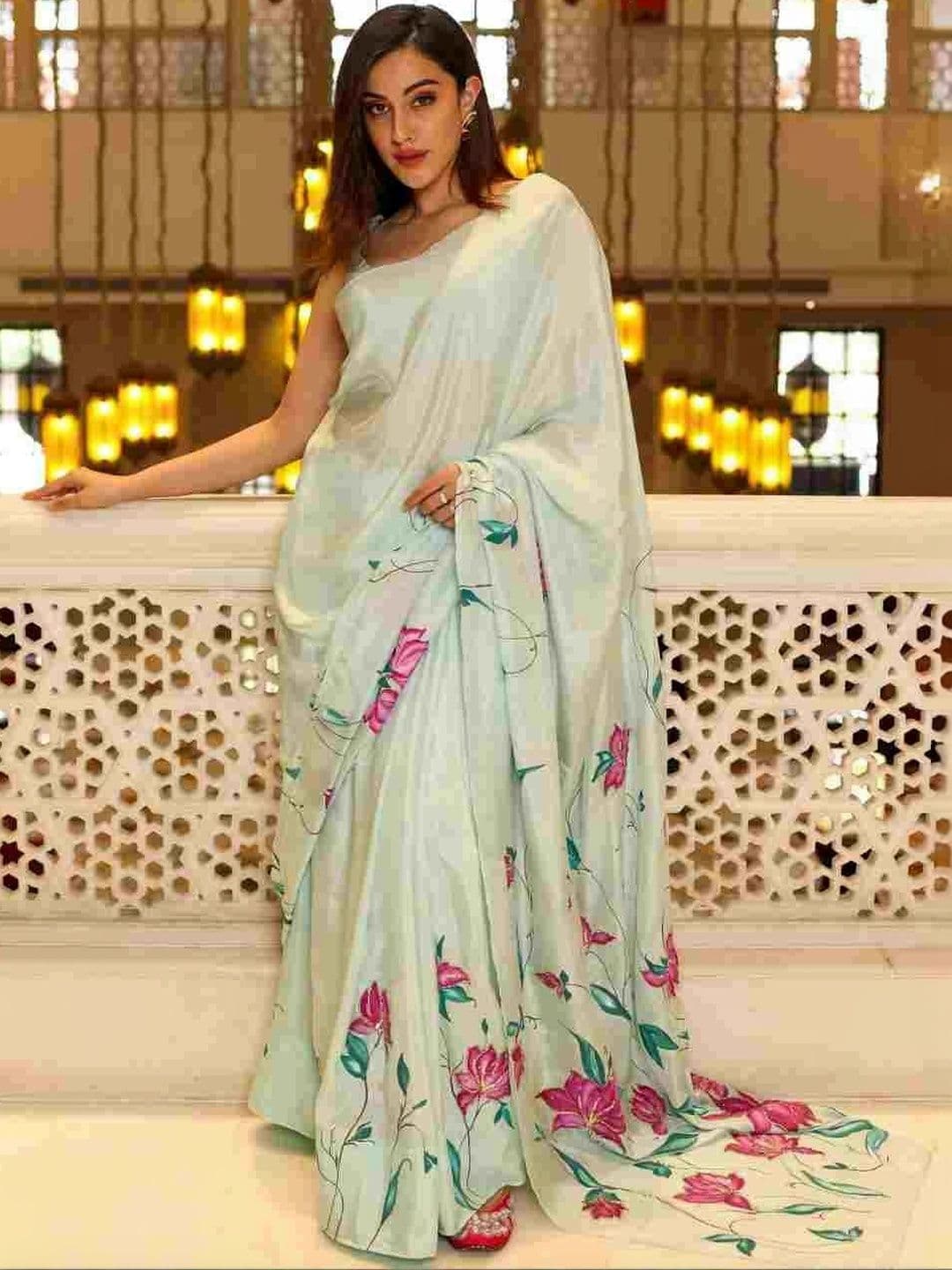 DIVASTRI  women Floral Silk Blend Kanjeevaram Saree - view 1