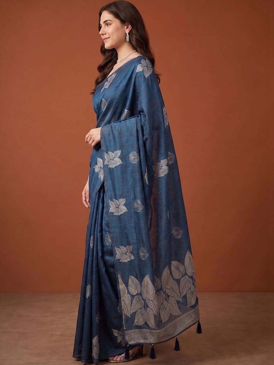 Suha Floral Silk Cotton Saree thumbnail 2