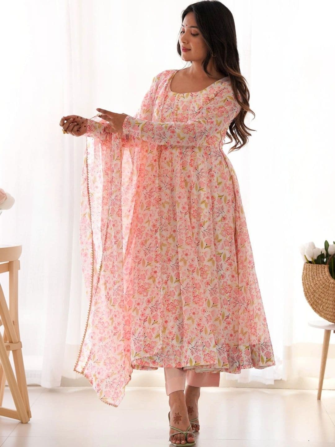 PALMIRA Women Floral Printed Regular Kurta with Trousers & With Dupatta thumbnail 5