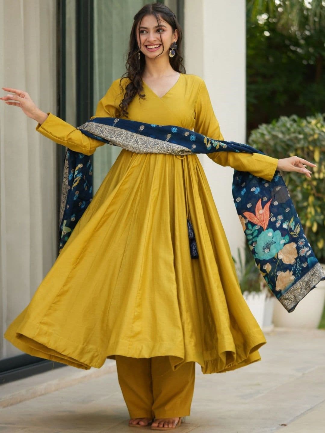 Anouk Women Floral Angrakha Kurta with Palazzos & With Dupatta thumbnail 2