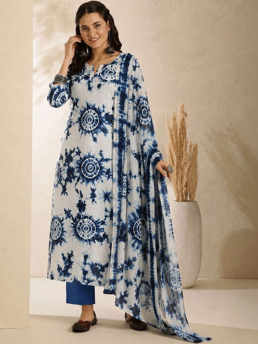 Sangria Women Dyed Regular Kurta with Trousers & With Dupatta thumbnail 2