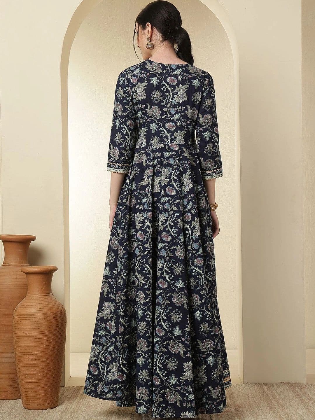 Sangria Women Floral Printed Indie Florals Anarkali Kurta thumbnail 6