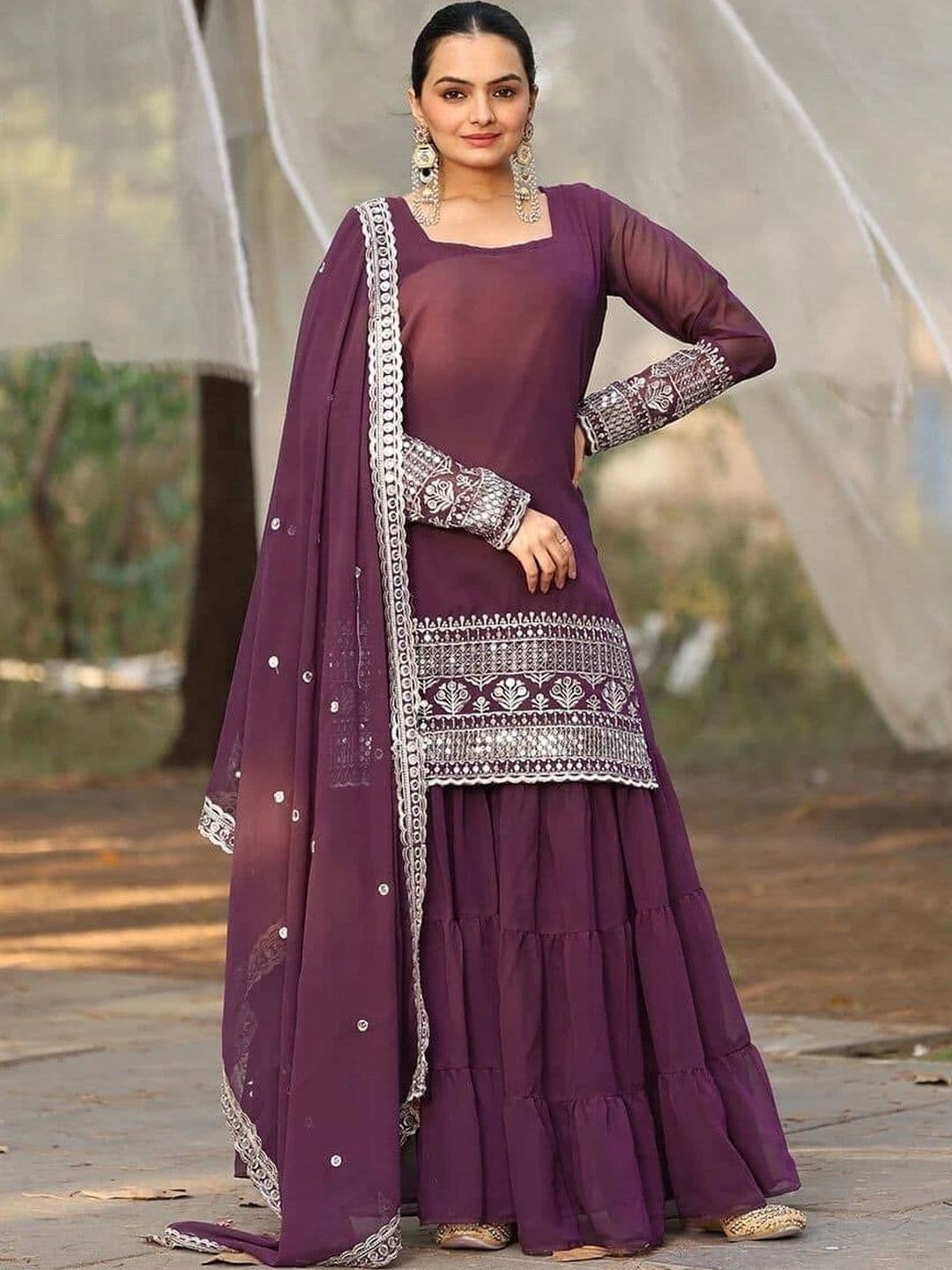 ANVERI TEXTILES Women Ethnic Motifs Embroidered Regular Kurta with Sharara & With Dupatta - view 1