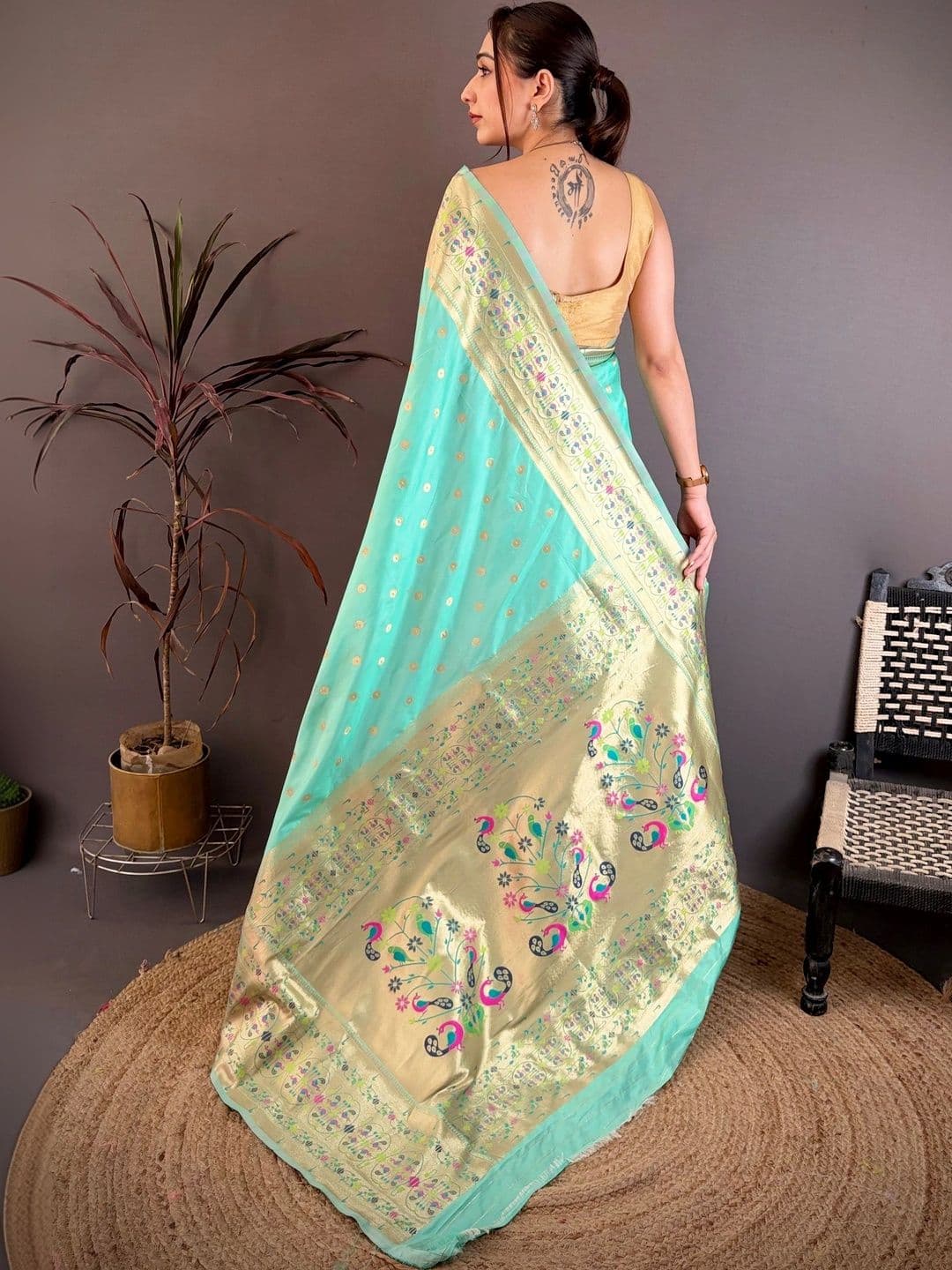 Royal Rajgharana Saree Woven Design Zari Art Silk Handloom Paithani Sarees thumbnail 2