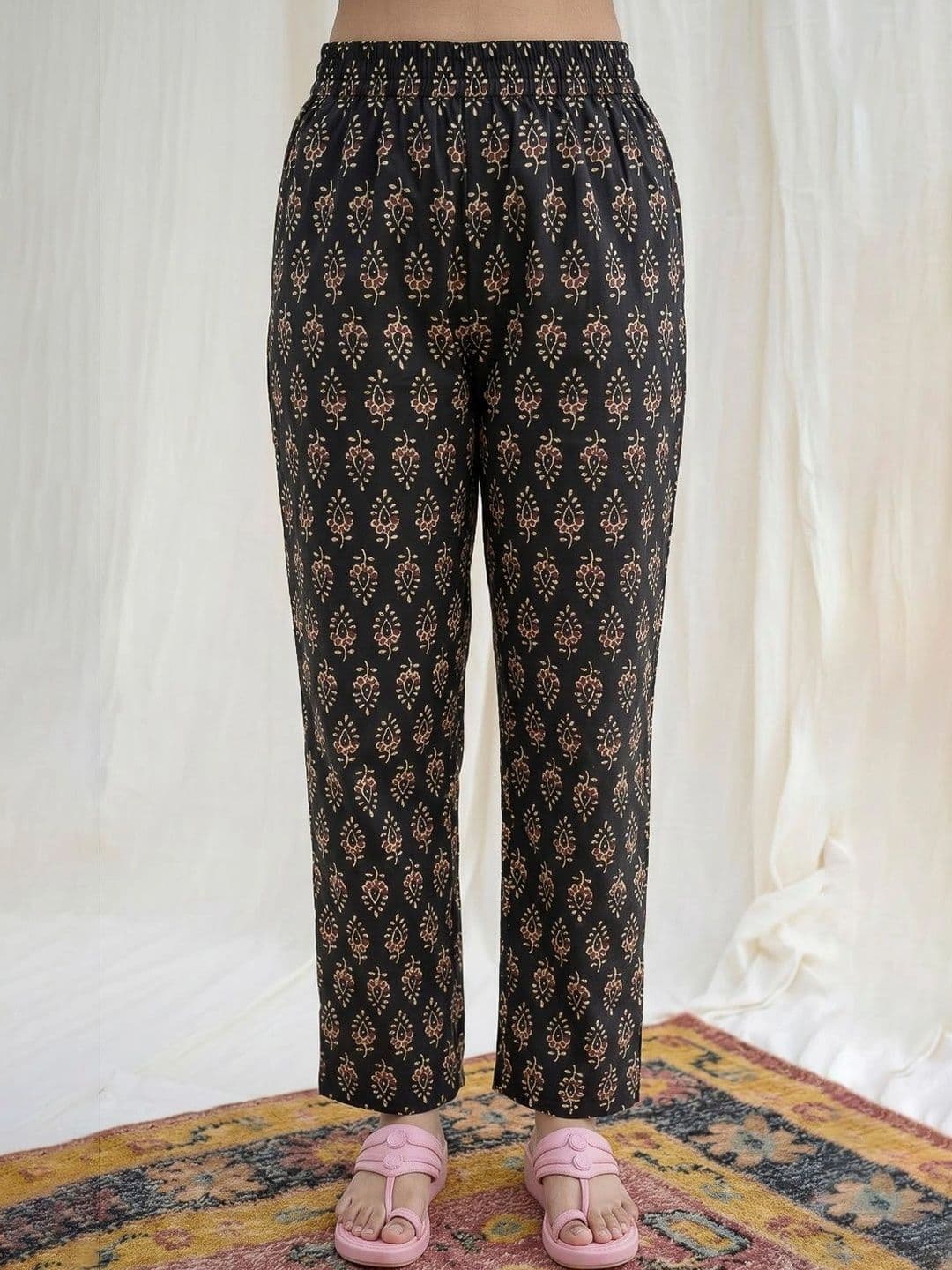 Meena Bazaar Women Ethnic Motifs Printed Regular Kurta with Trousers thumbnail 3