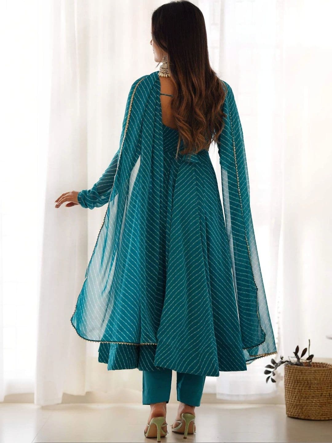 PALMIRA Women Leheriya Printed Regular Kurta with Trousers & With Dupatta thumbnail 6