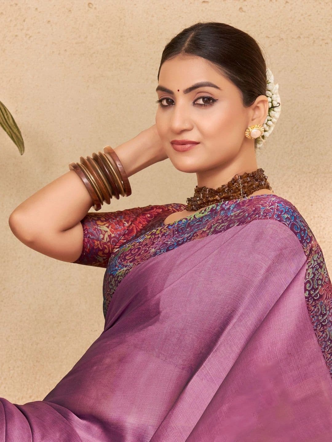 Vipul Pure Chiffon Designer Saree thumbnail 4