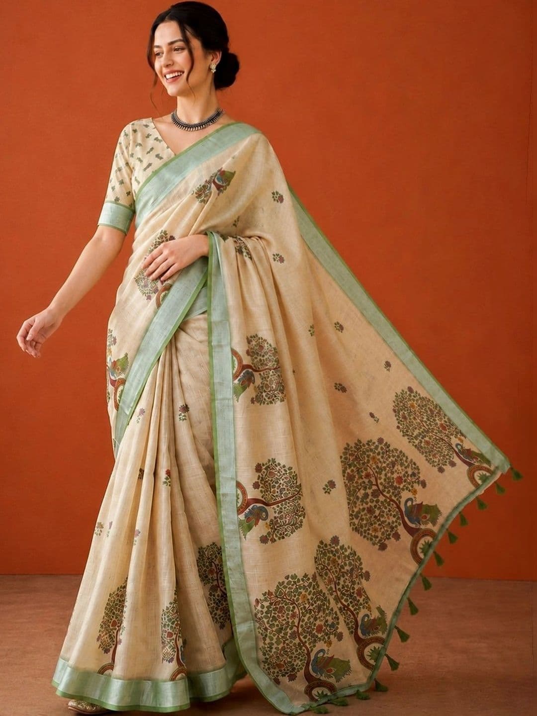 Suha Silk Blend Saree thumbnail 2