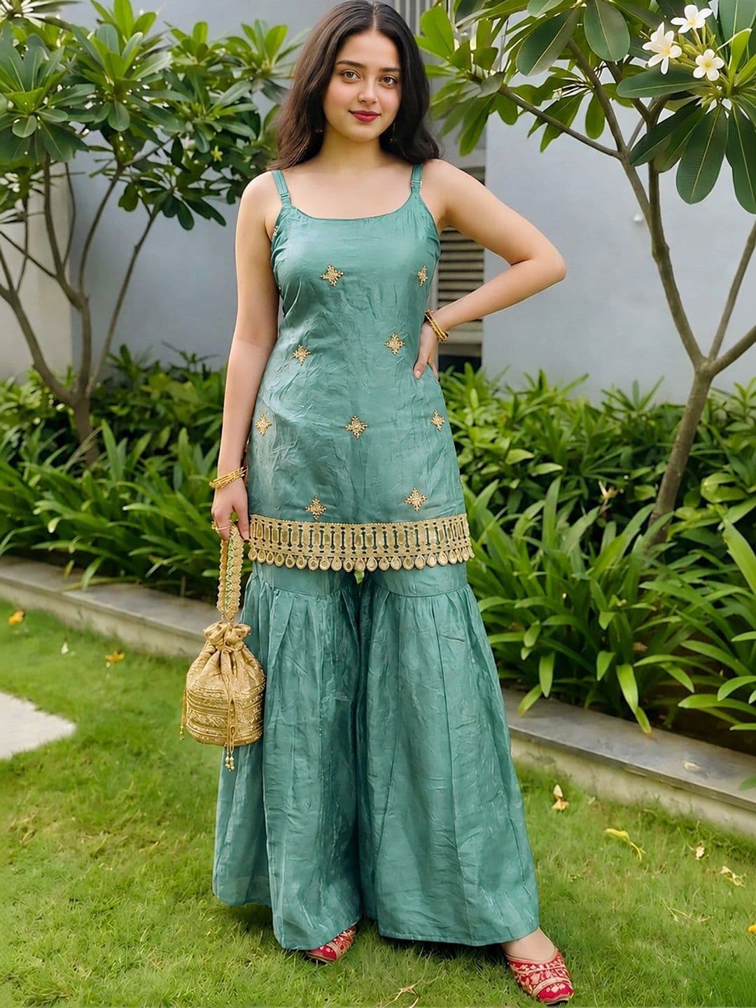 evadesignerstudio Women Ethnic Motifs Embroidered Regular Gotta Patti Kurti with Sharara & With Dupatta - view 1