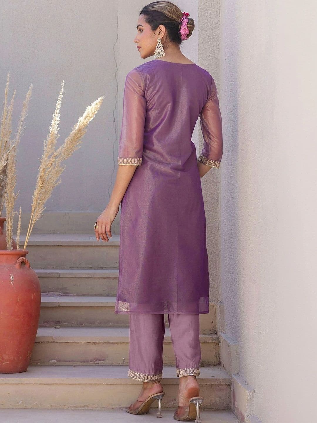 SANISA Women Embroidered Regular Kurta Set thumbnail 6