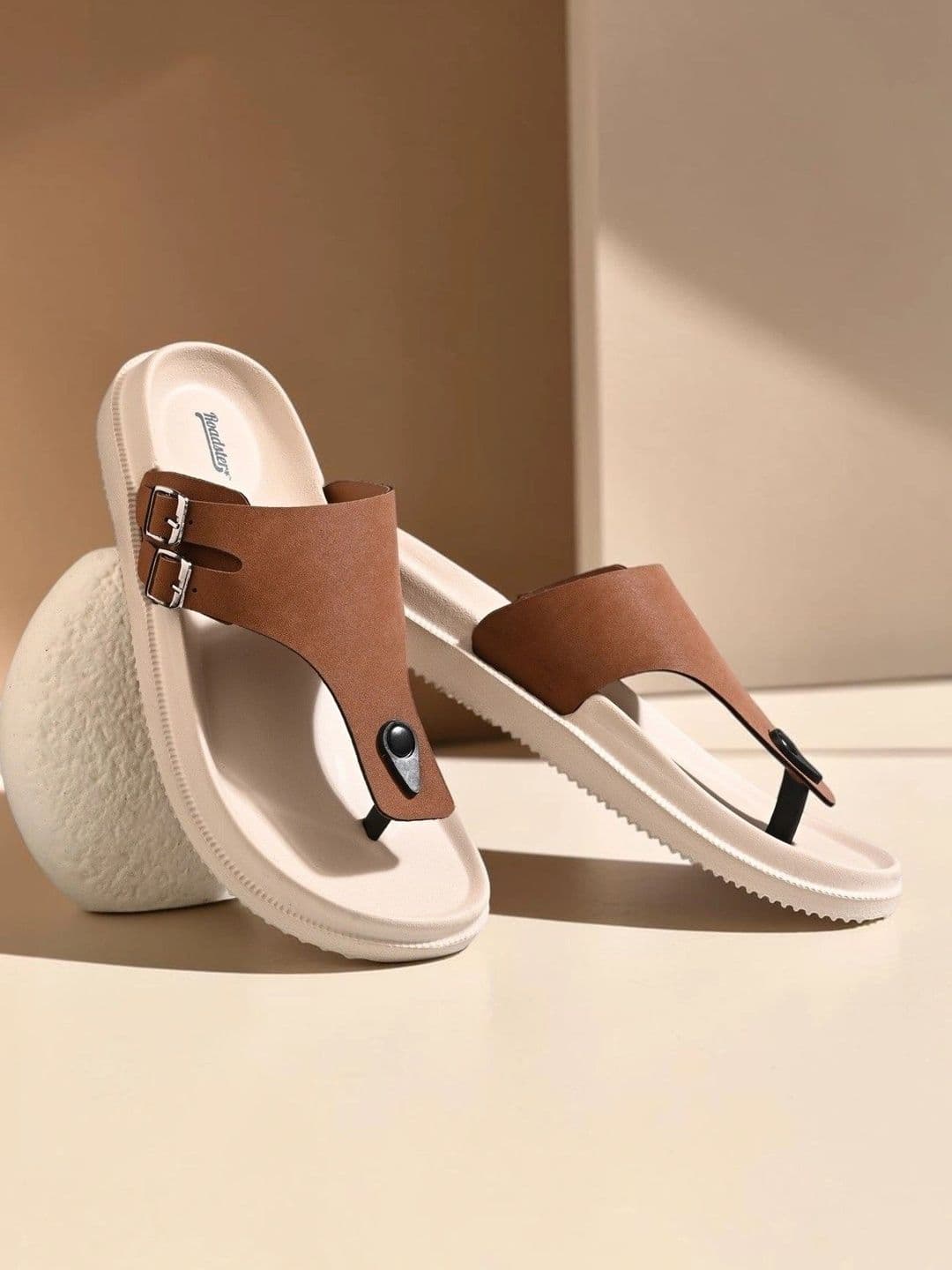 Roadster Men Thong Flip-Flops thumbnail 2