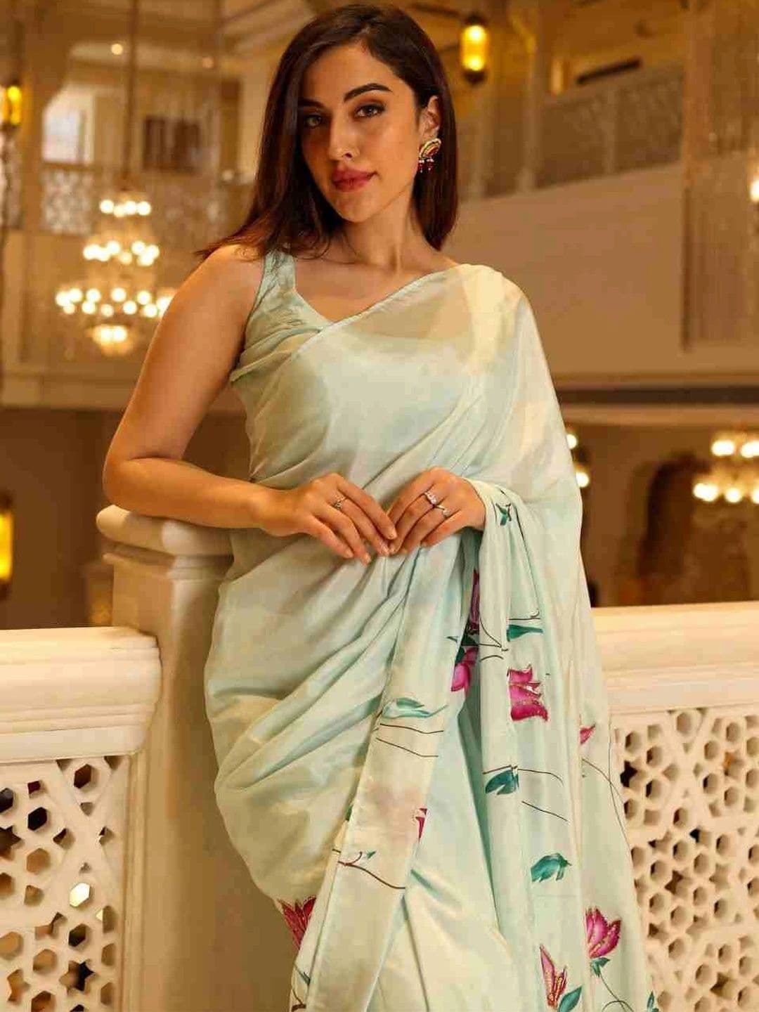 DIVASTRI  women Floral Silk Blend Kanjeevaram Saree thumbnail 6