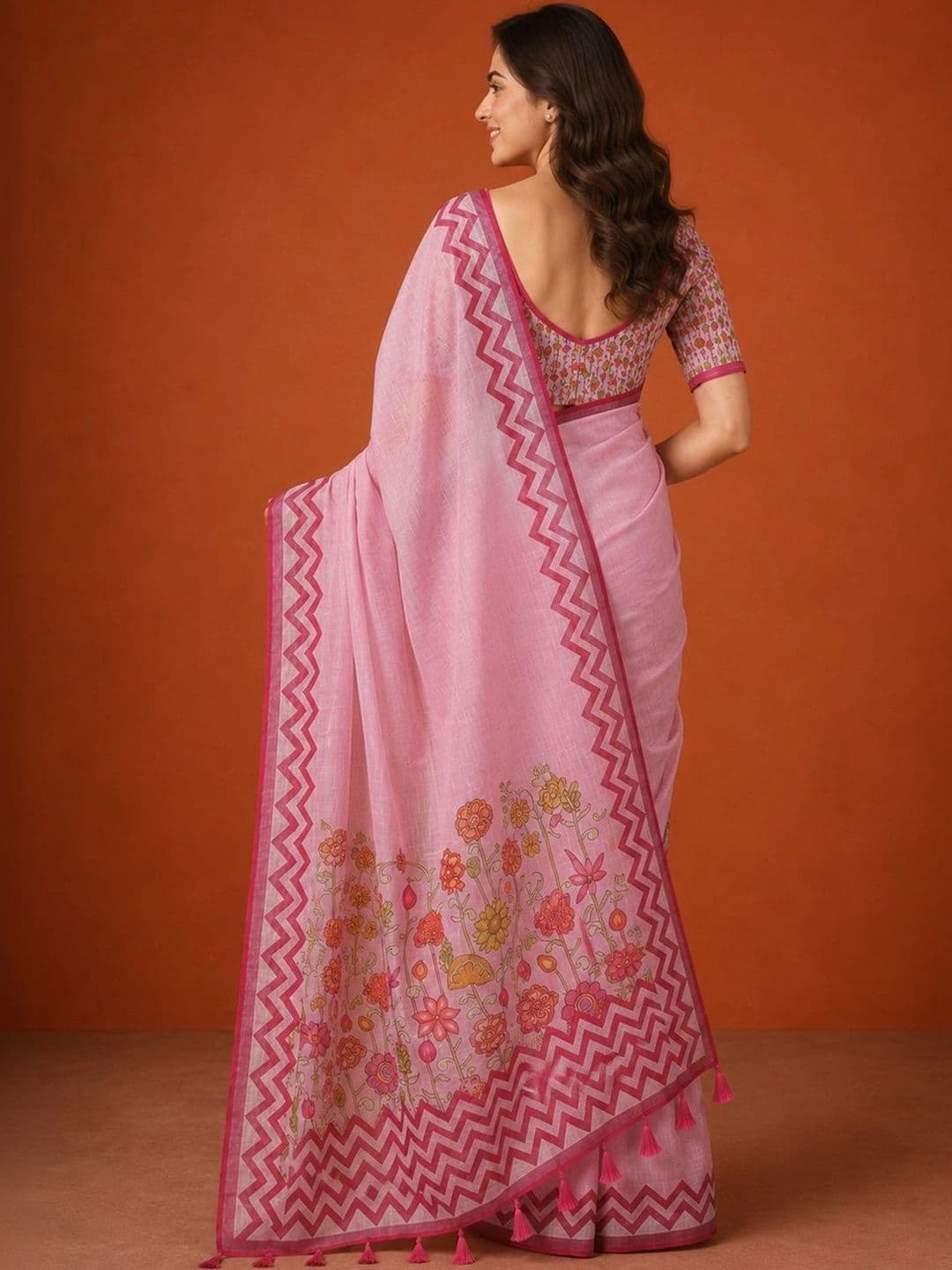 Suha Floral Silk Blend Saree thumbnail 3