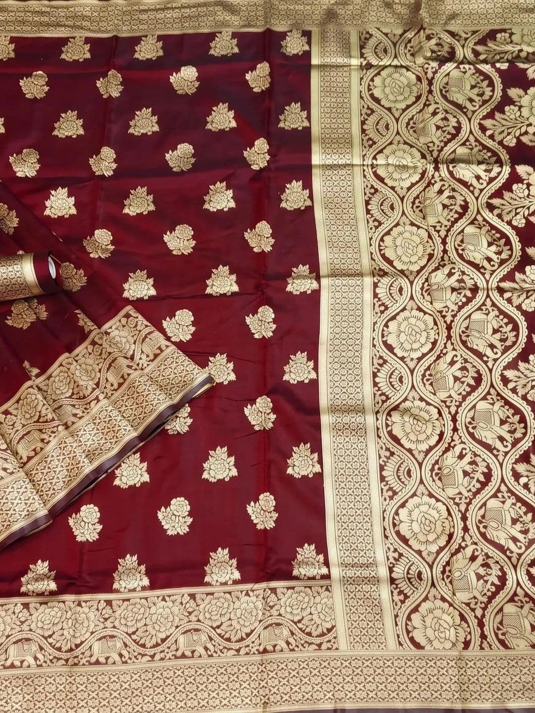 Leafsy Women Design Zari Art Silk Banarasi Saree thumbnail 2