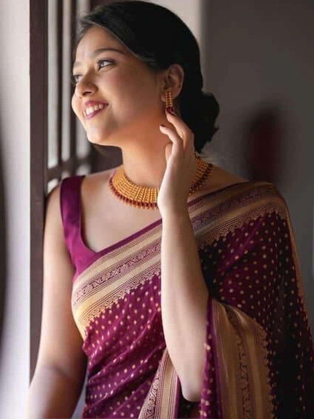 revika Woven Design Zari Art Silk Designer Kanjeevaram Saree thumbnail 2