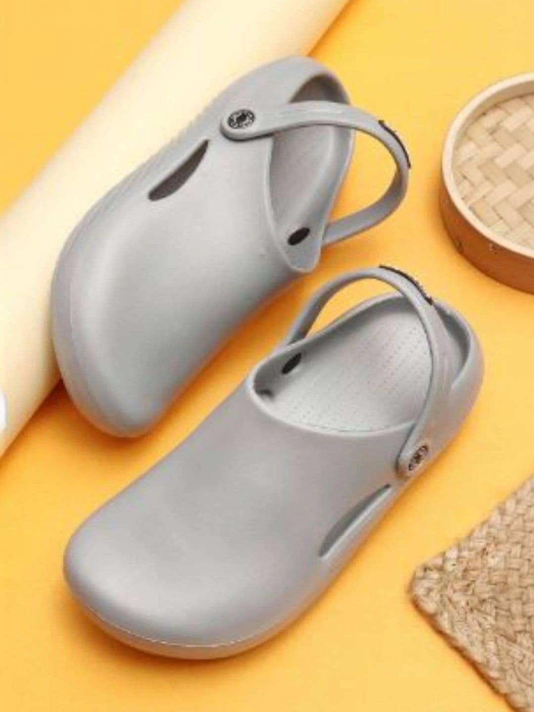 Golazo Men's Lightweight & Breathable EVA Stylish and Anti Skid Clogs thumbnail 3