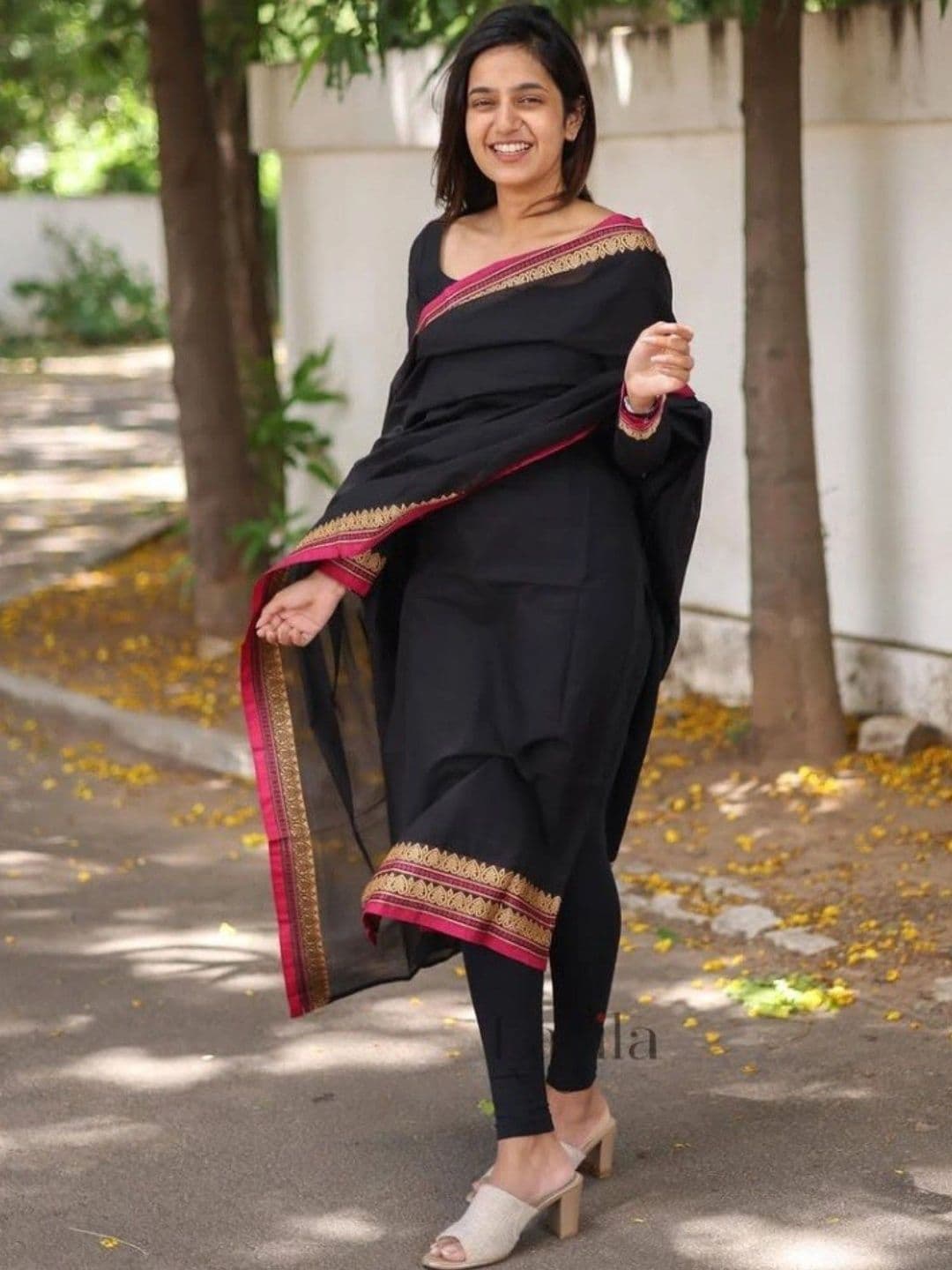 Anouk Women Regular Kurta With Dupatta thumbnail 4