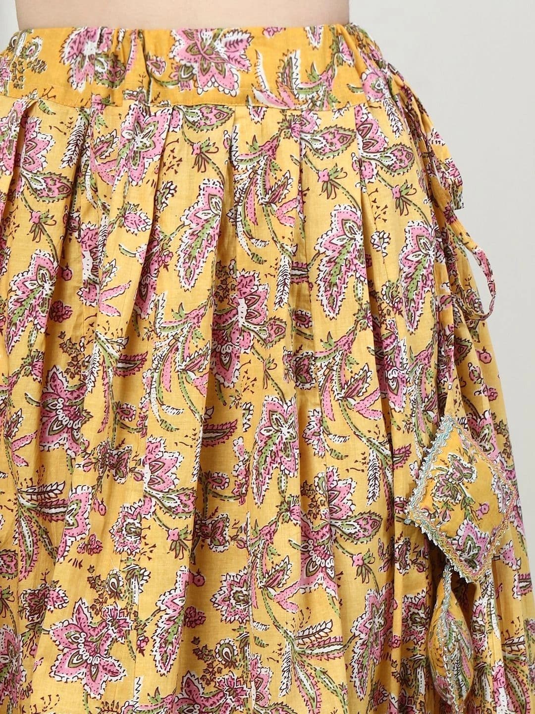 Sangria Women Cotton Floral Printed Flared Maxi Skirt thumbnail 3